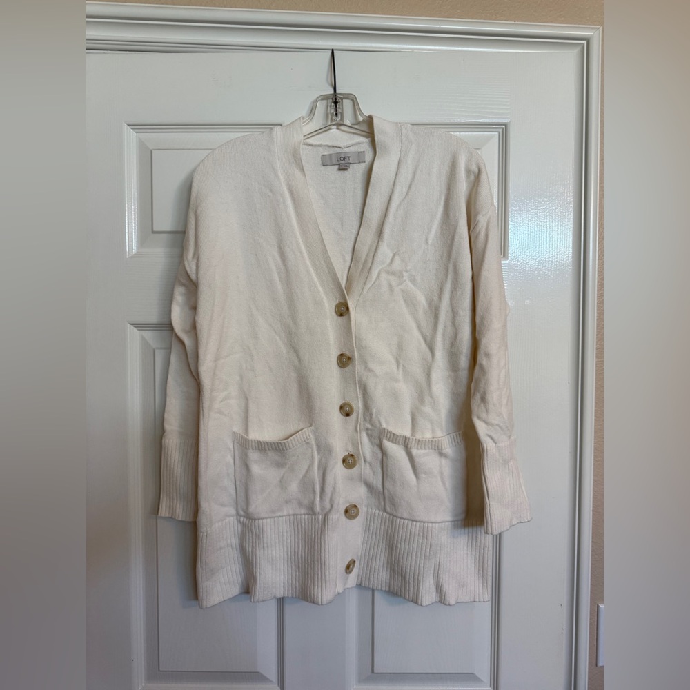 LOFT Cream Knit Cardigan with Button Front and Pockets Sz S